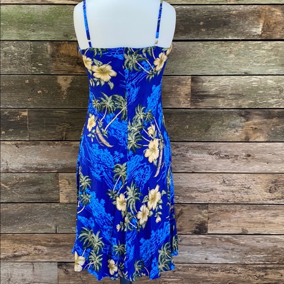 Aloha hunt Hawaii dress - Picture 2 of 7